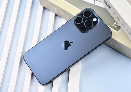 商州苹果维修点分享iPhone 15 Pro Max屏幕更换全新实操风险 